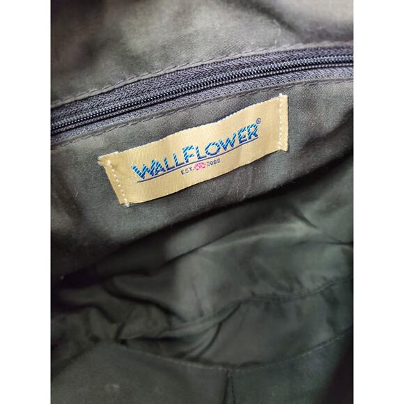 Wallflower medium brown faux leather (vinyl) crossbody bag purse - Picture 7 of 7